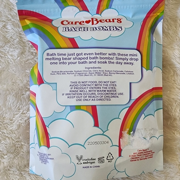 Care❤ Bears Bath Bombs with Strawberry 🍓 scent - Picture 2 of 5